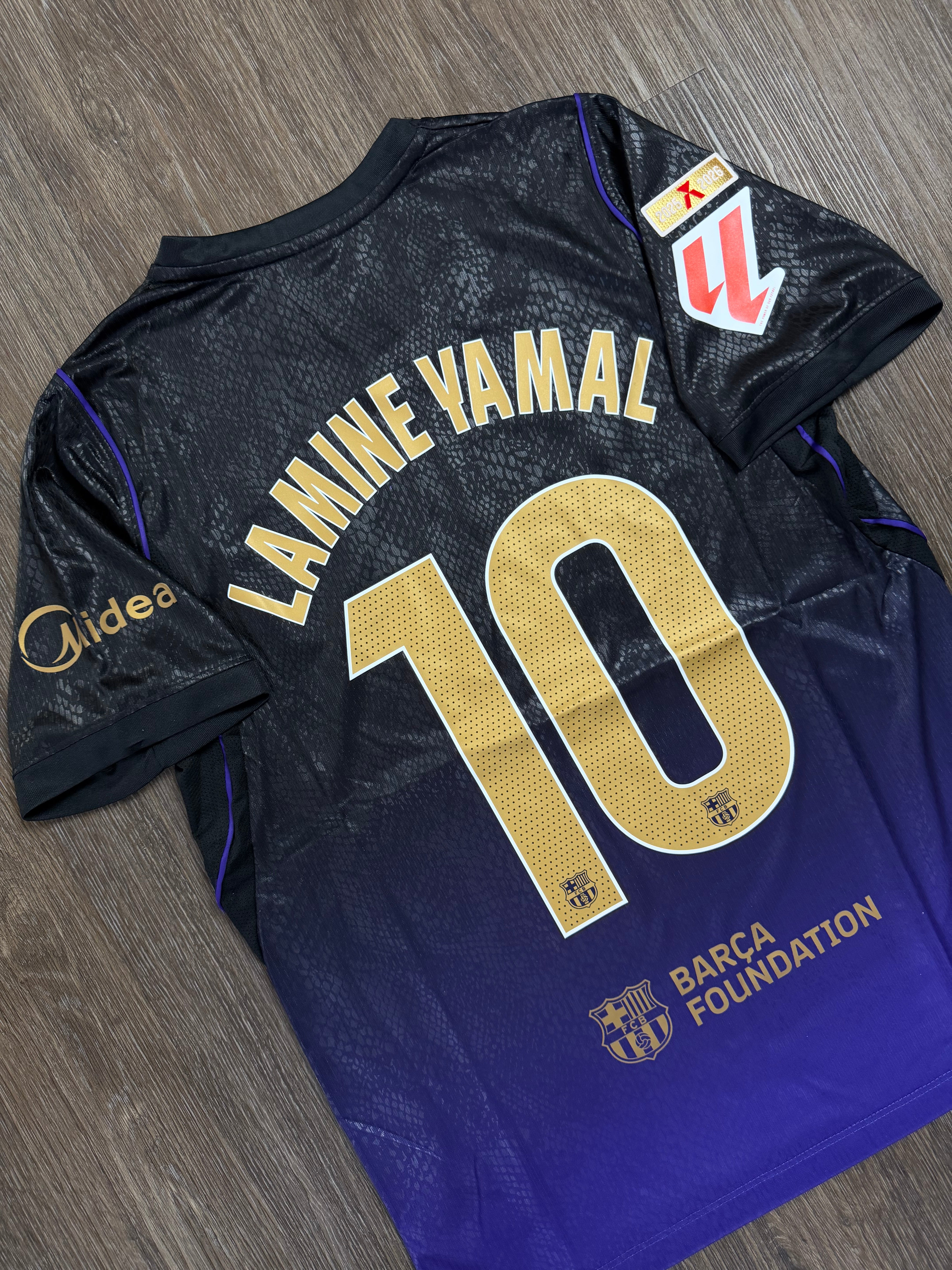 26/27 Barcelona Lamine Yamal Away Jersey